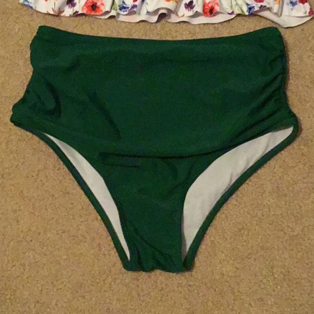 Bathing Suit - Picture 4 of 5